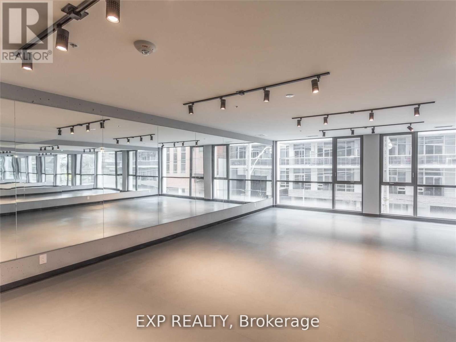 416 - 39 Brant Street, Toronto, Ontario  M5V 0M8 - Photo 14 - C12694606