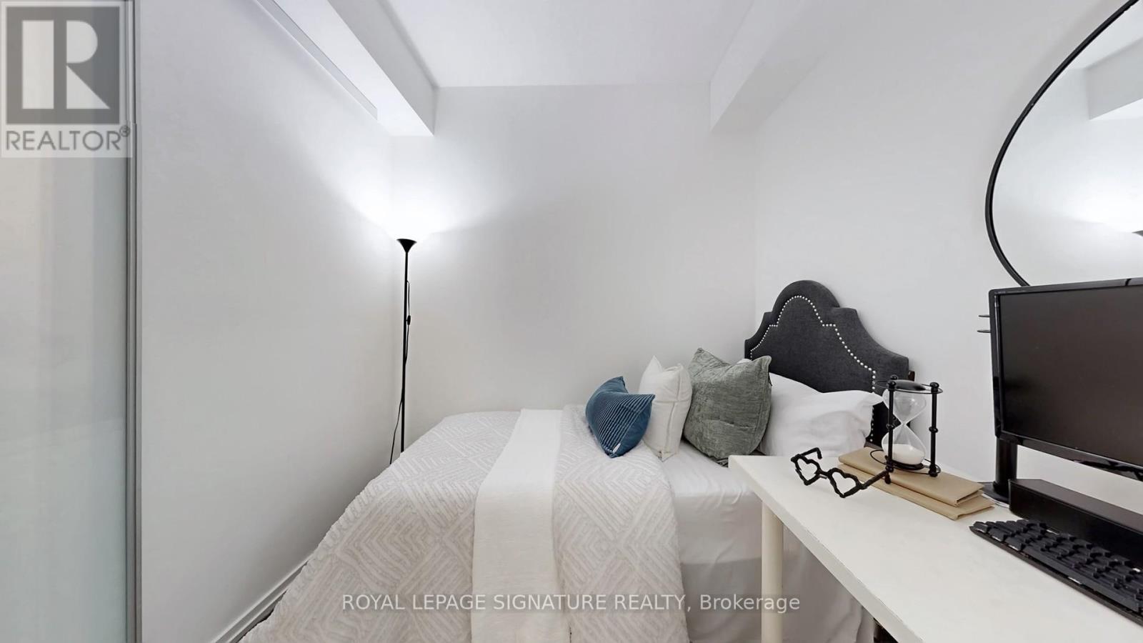 2608 - 70 Temperance Street, Toronto, Ontario  M5H 0B1 - Photo 23 - C12694628