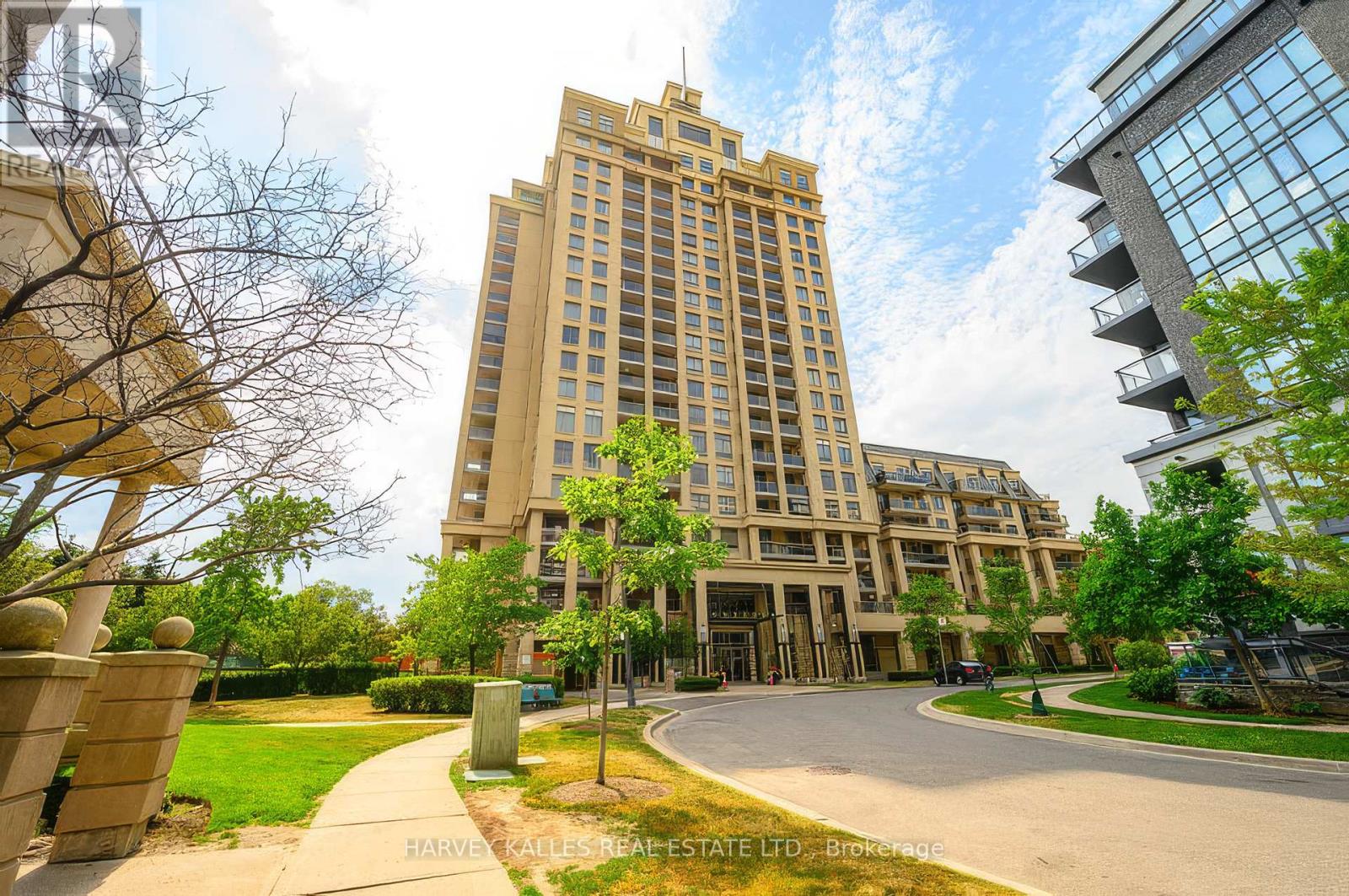 1202 - 18 KENASTON GARDENS, Toronto, Ontario