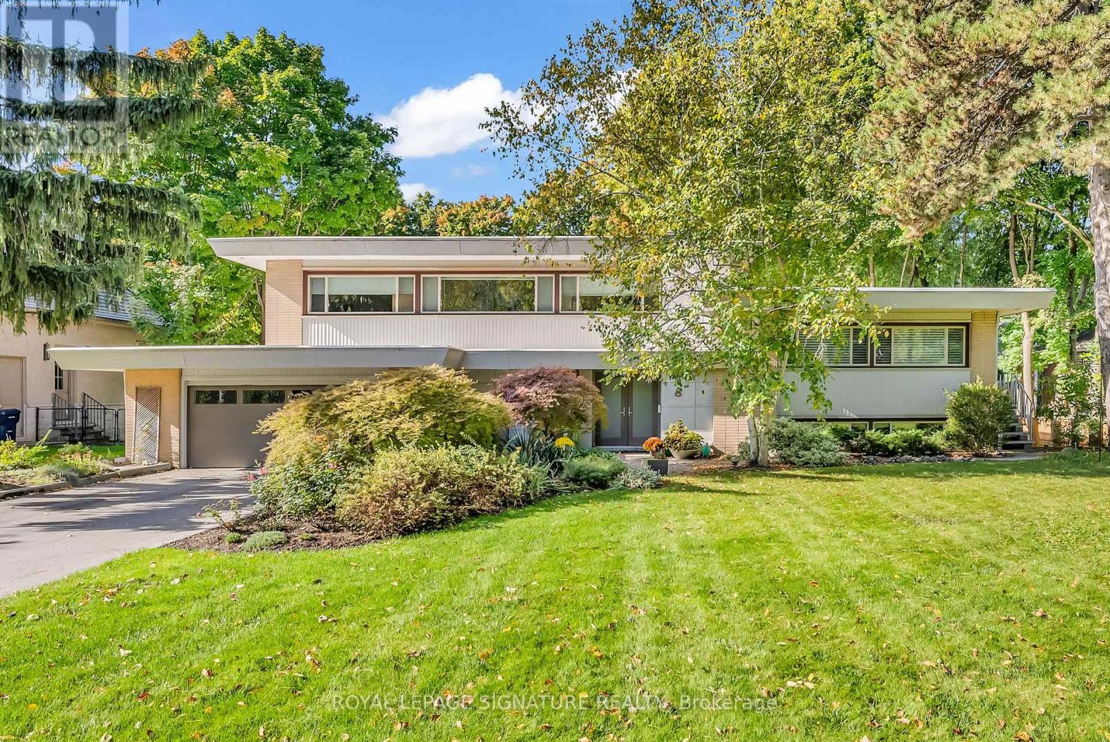 8 Silverdale Crescent, Toronto, Ontario  M3A 3H1 - Photo 1 - C12694650