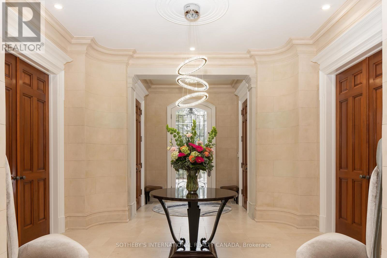 45 Bayview Ridge, Toronto, Ontario  M2L 1E3 - Photo 4 - C12694680