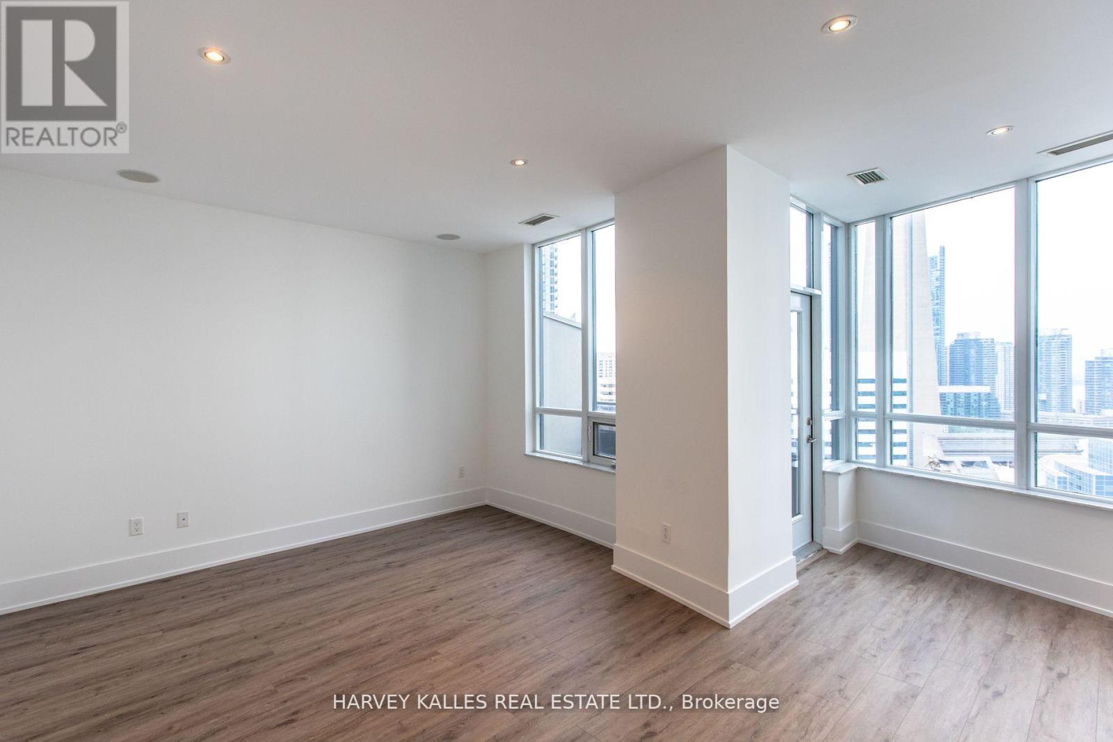 Ph2 - 20 Blue Jays Way, Toronto, Ontario  M5V 3W6 - Photo 20 - C12694694