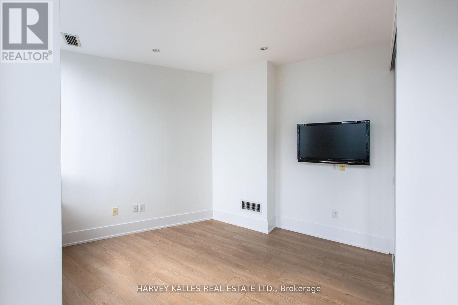 Ph2 - 20 Blue Jays Way, Toronto, Ontario  M5V 3W6 - Photo 25 - C12694694