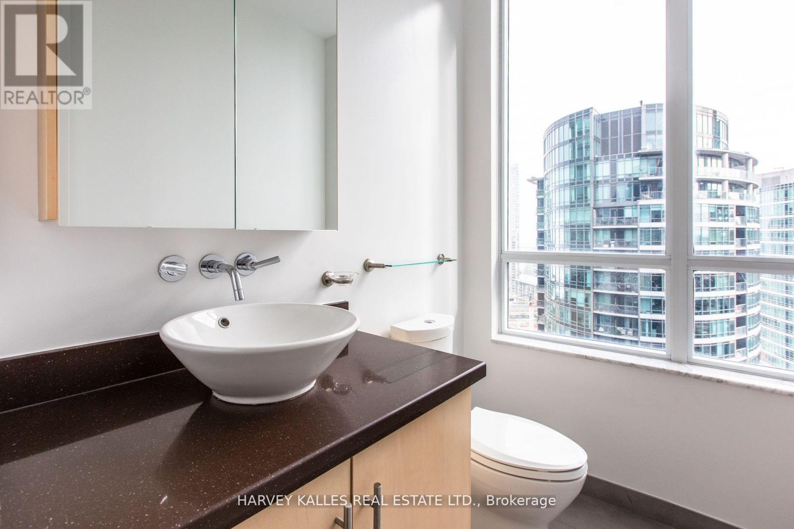 Ph2 - 20 Blue Jays Way, Toronto, Ontario  M5V 3W6 - Photo 27 - C12694694