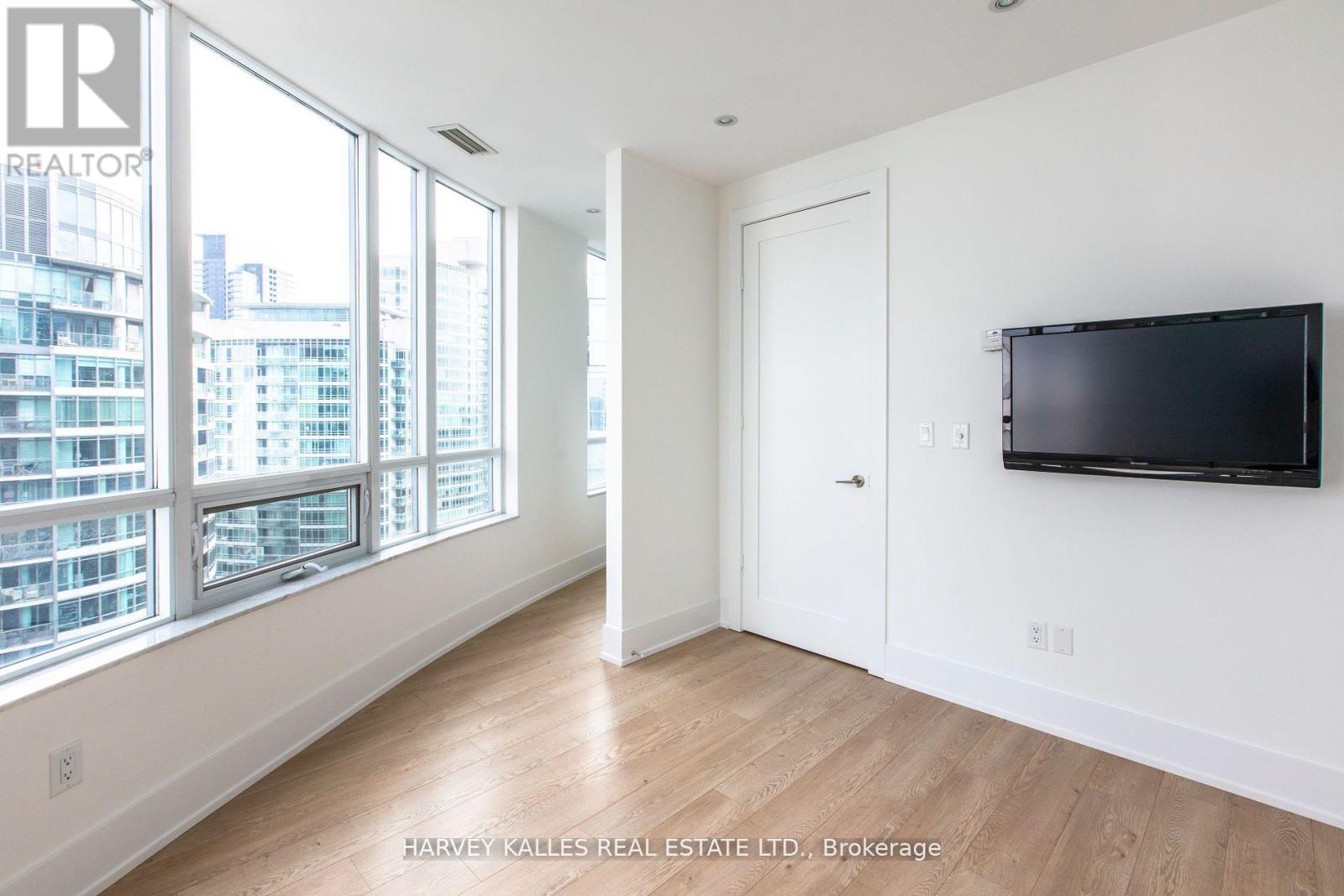 Ph2 - 20 Blue Jays Way, Toronto, Ontario  M5V 3W6 - Photo 29 - C12694694