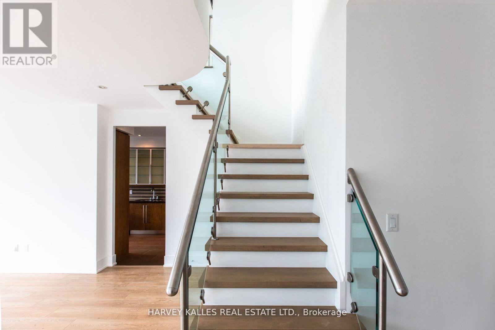 Ph2 - 20 Blue Jays Way, Toronto, Ontario  M5V 3W6 - Photo 32 - C12694694