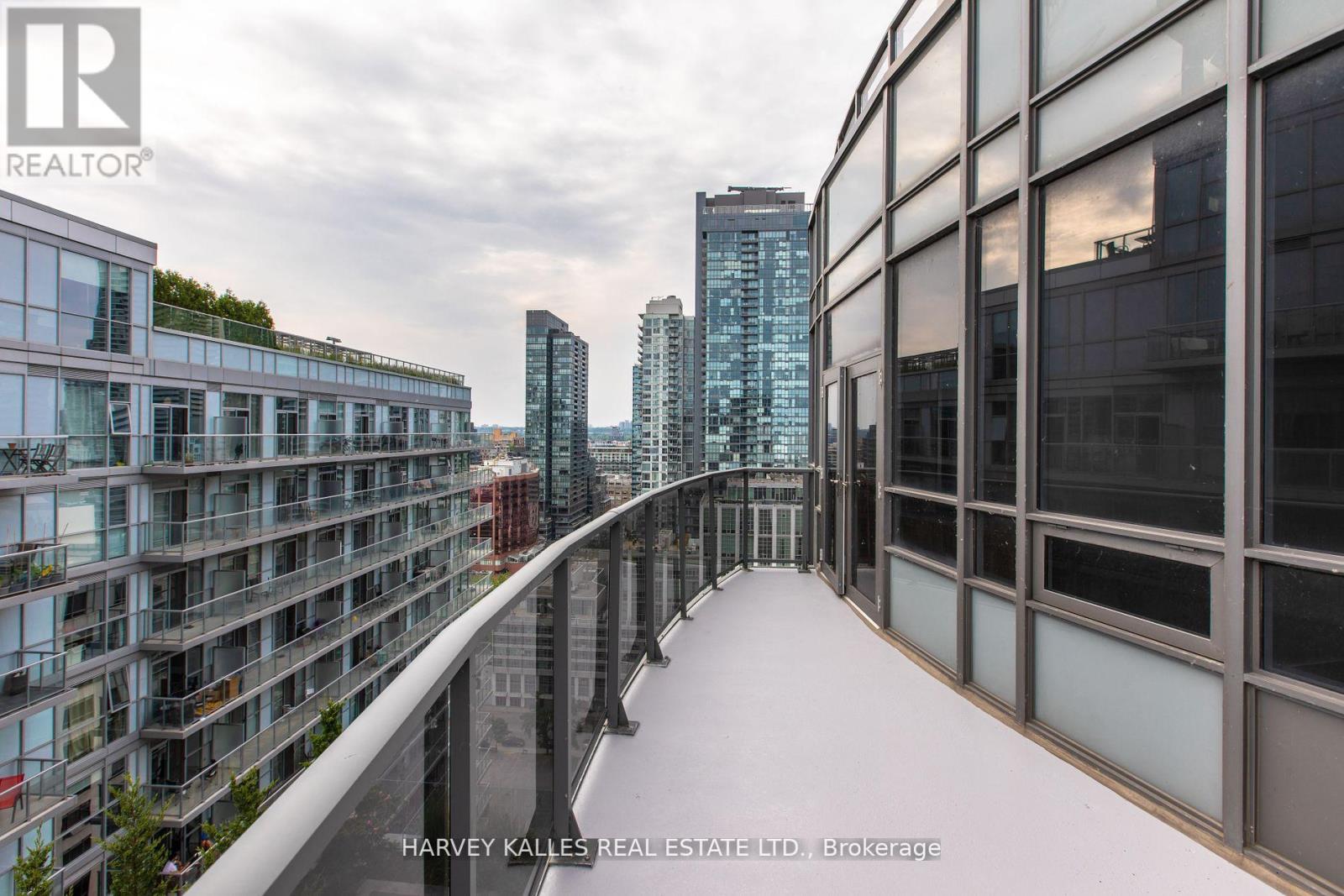 Ph2 - 20 Blue Jays Way, Toronto, Ontario  M5V 3W6 - Photo 5 - C12694694