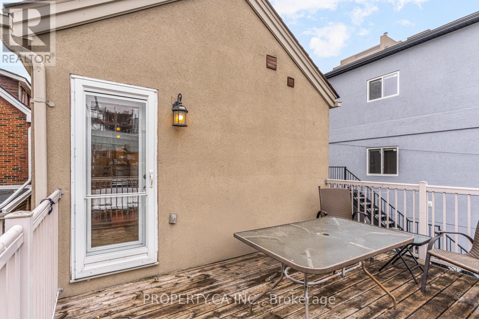 Upper - 21 D'arcy Street, Toronto, Ontario  M5T 1J8 - Photo 34 - C12694716