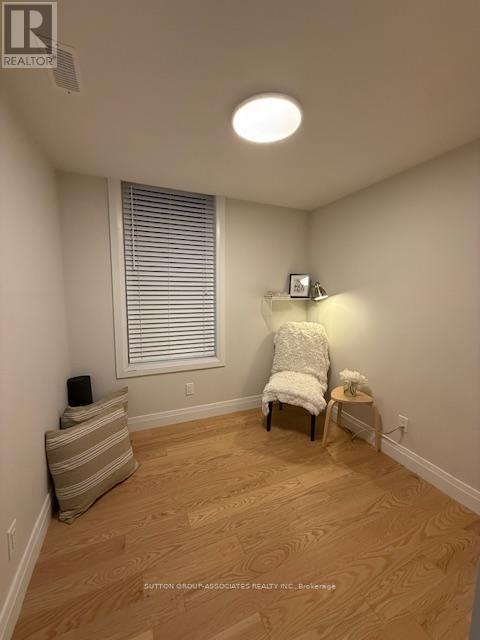 Main - 129 Seaton Street, Toronto, Ontario  M5A 2T2 - Photo 10 - C12694756