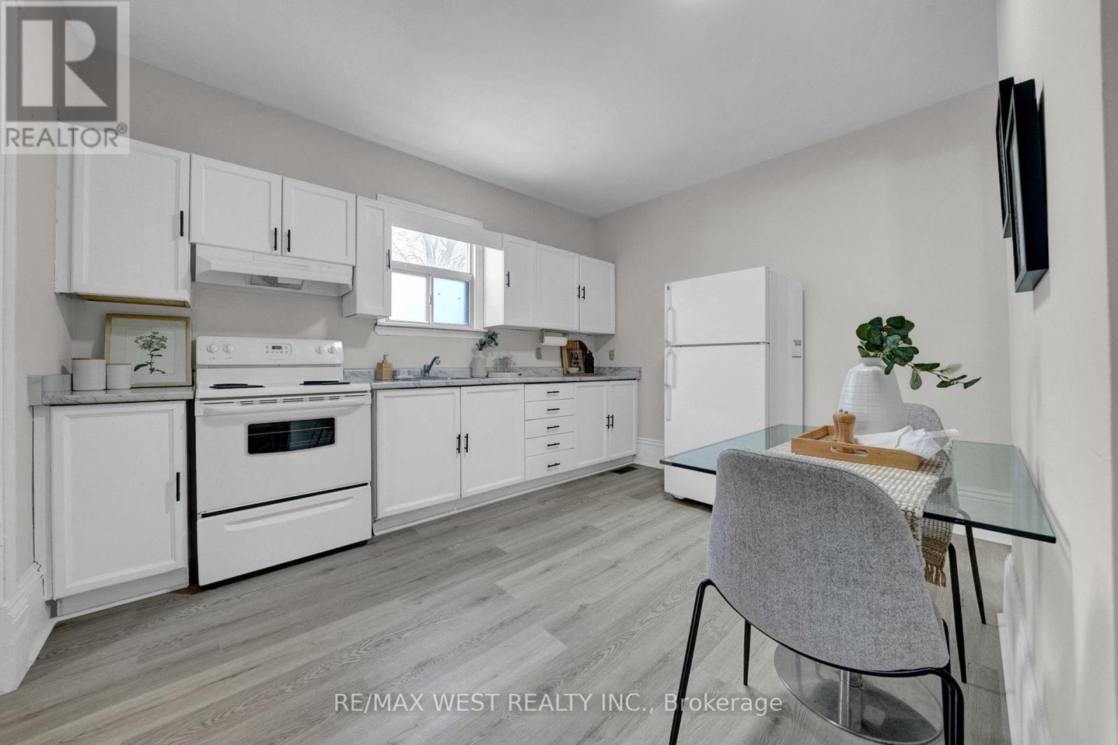 164 Albert Street, Oshawa, Ontario  L1H 4R2 - Photo 10 - E12680478