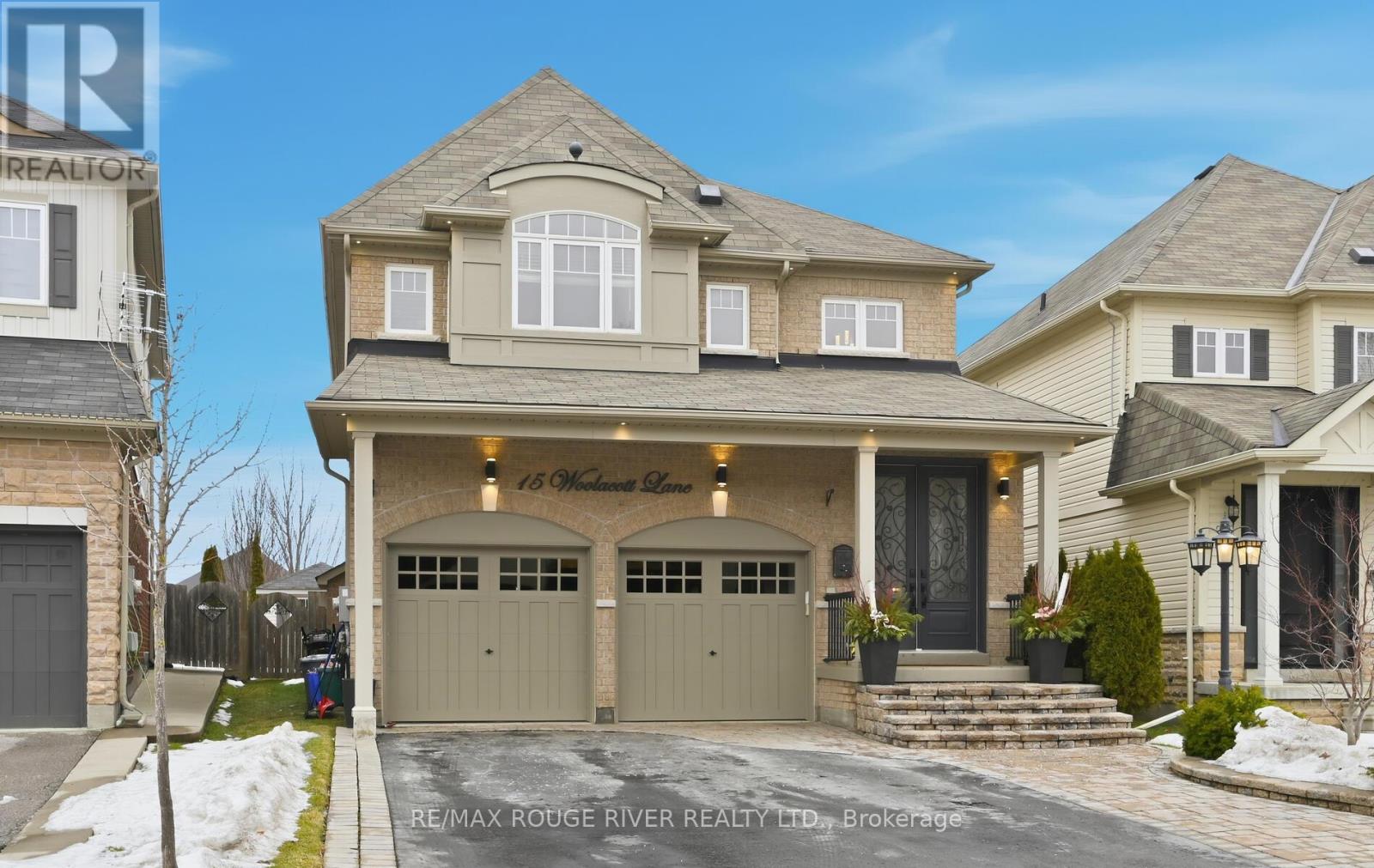 15 Woolacott Lane, Clarington, Ontario L1C 0J4 - Photo 2 - E12694422