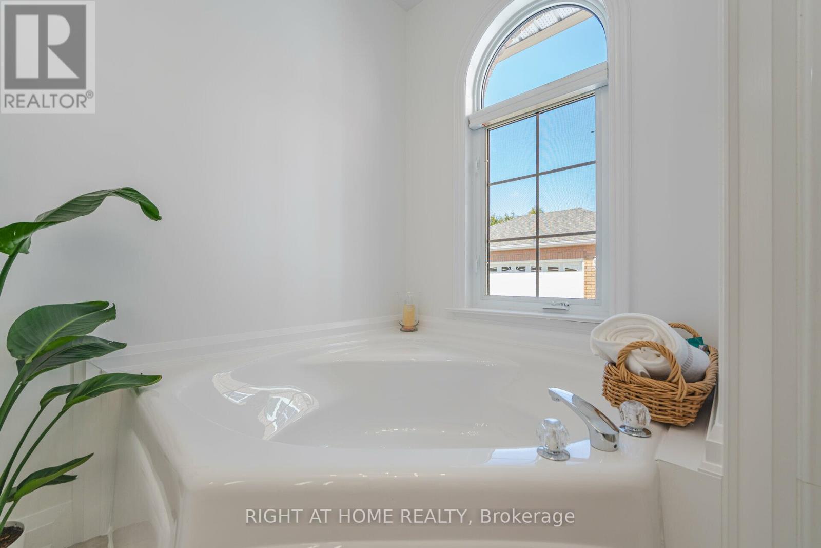 6 Lord Duncan Court, Clarington, Ontario  L1E 1Z5 - Photo 23 - E12694562