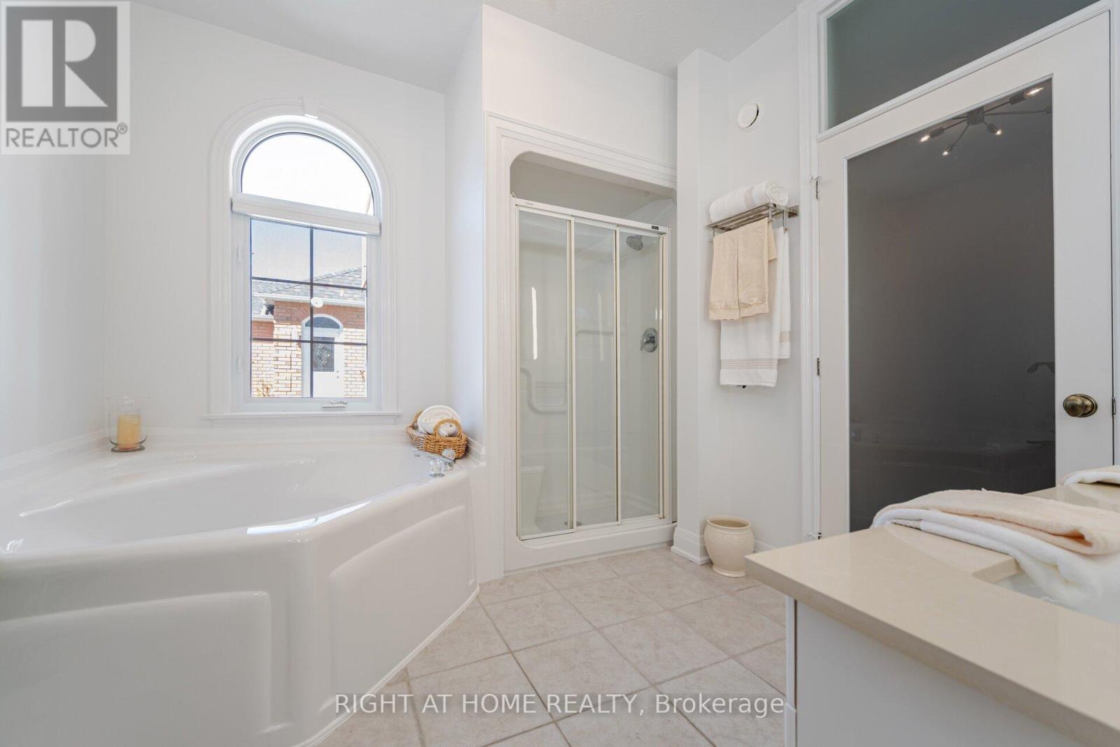 6 Lord Duncan Court, Clarington, Ontario  L1E 1Z5 - Photo 24 - E12694562