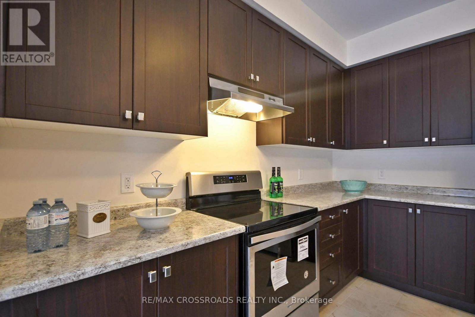 2370 Usman Road, Pickering, Ontario  L1X 0E1 - Photo 14 - E12694672