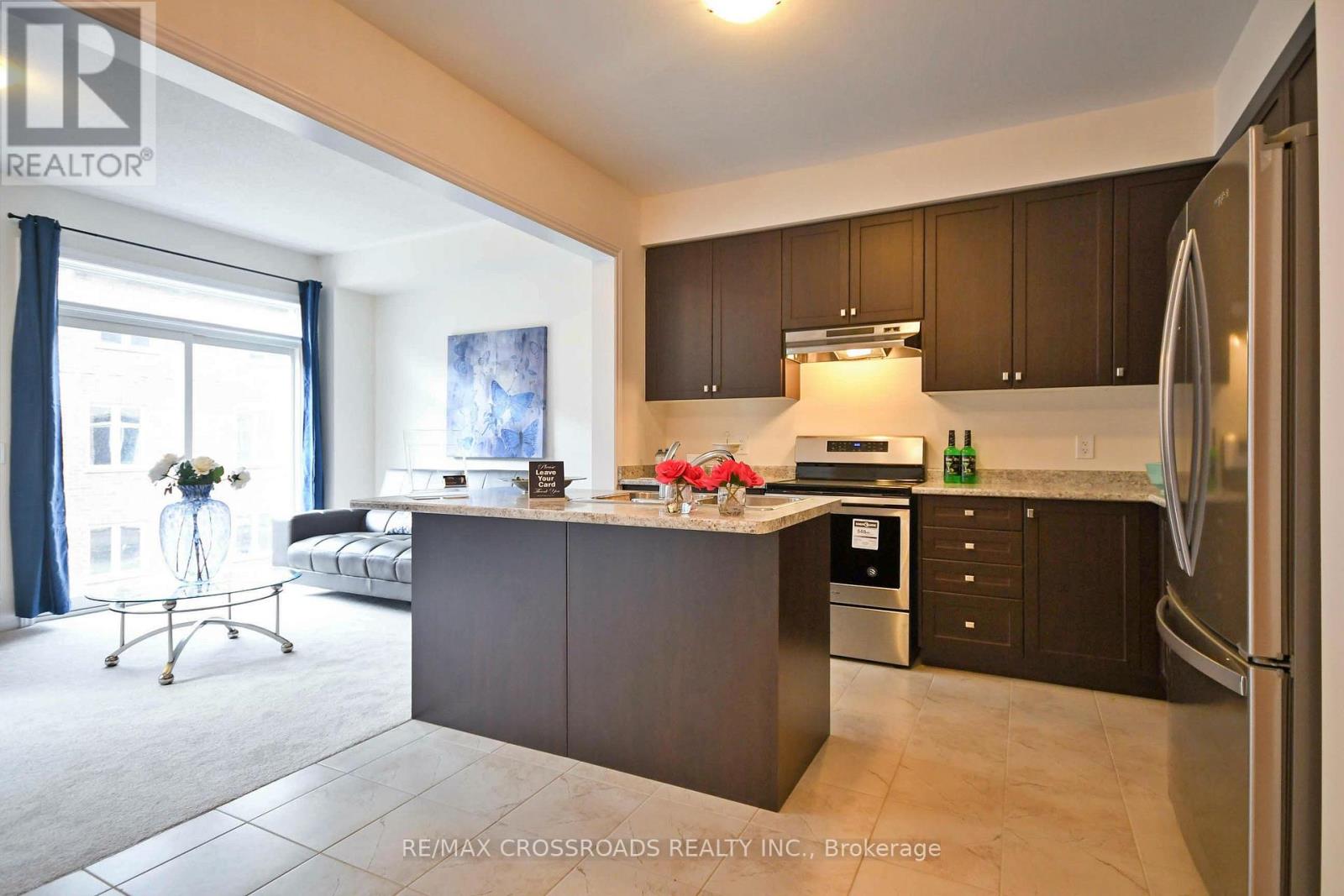 2370 Usman Road, Pickering, Ontario  L1X 0E1 - Photo 8 - E12694672