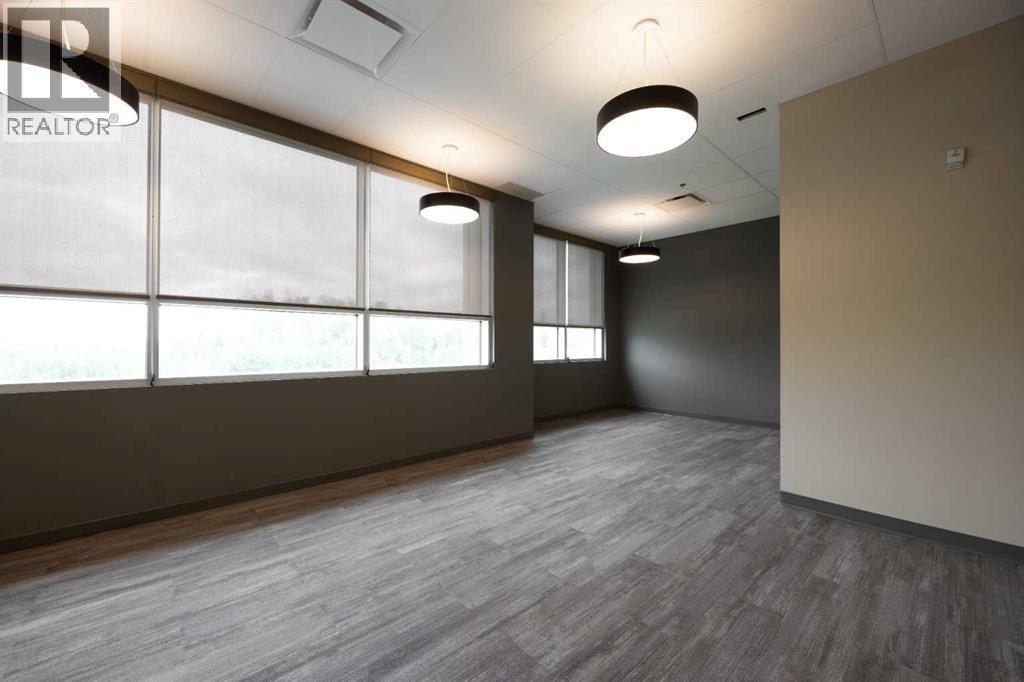 300, 420 Taiganova Crescent, Fort Mcmurray, Alberta  T9K 0T4 - Photo 9 - A2145269