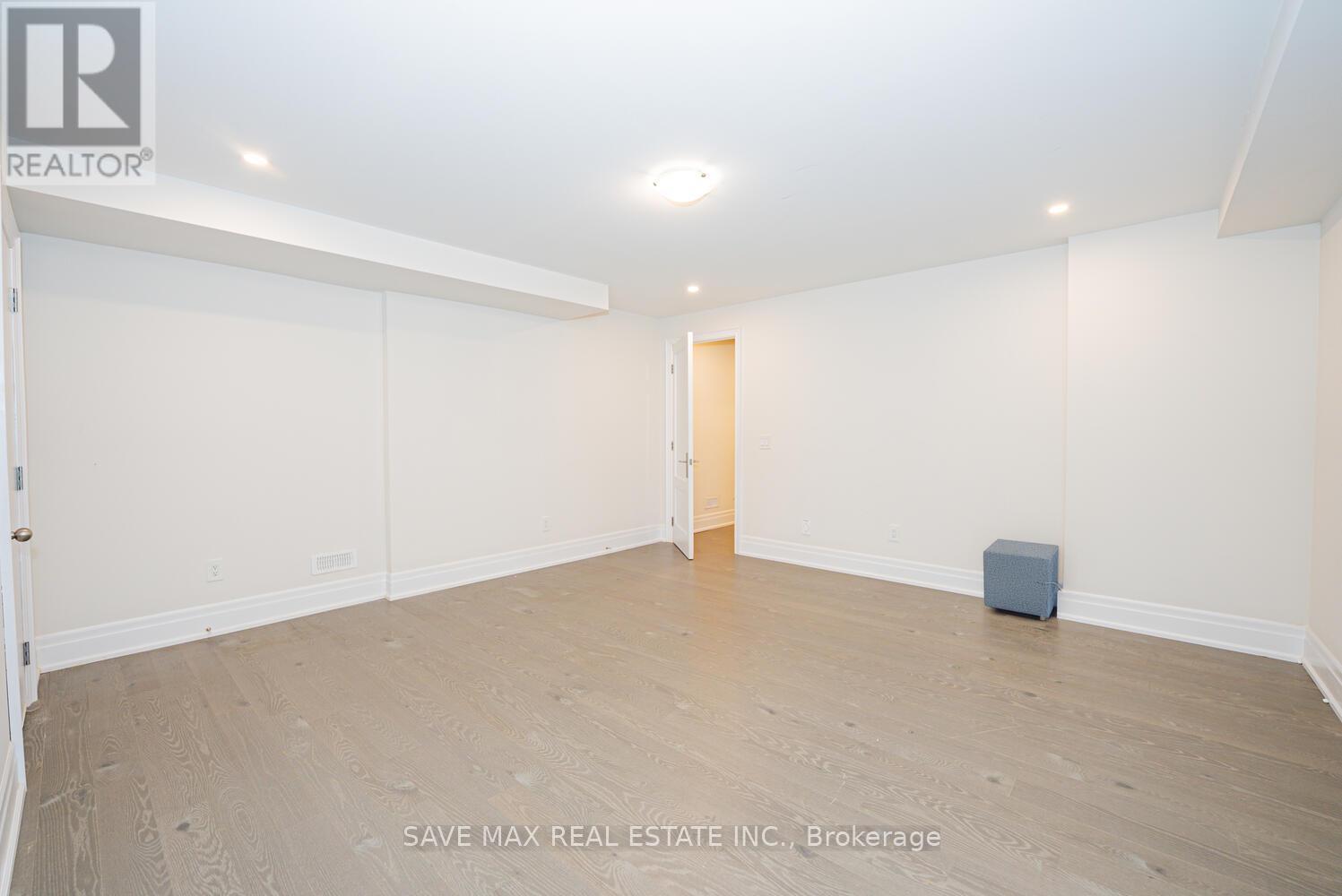 1217 Ironbridge Road, Oakville, Ontario  L6M 5M5 - Photo 48 - W12674248