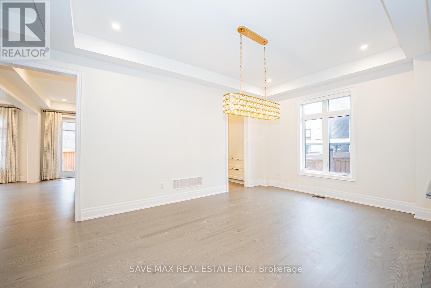 1217 Ironbridge Road, Oakville, Ontario  L6M 5M5 - Photo 6 - W12674248