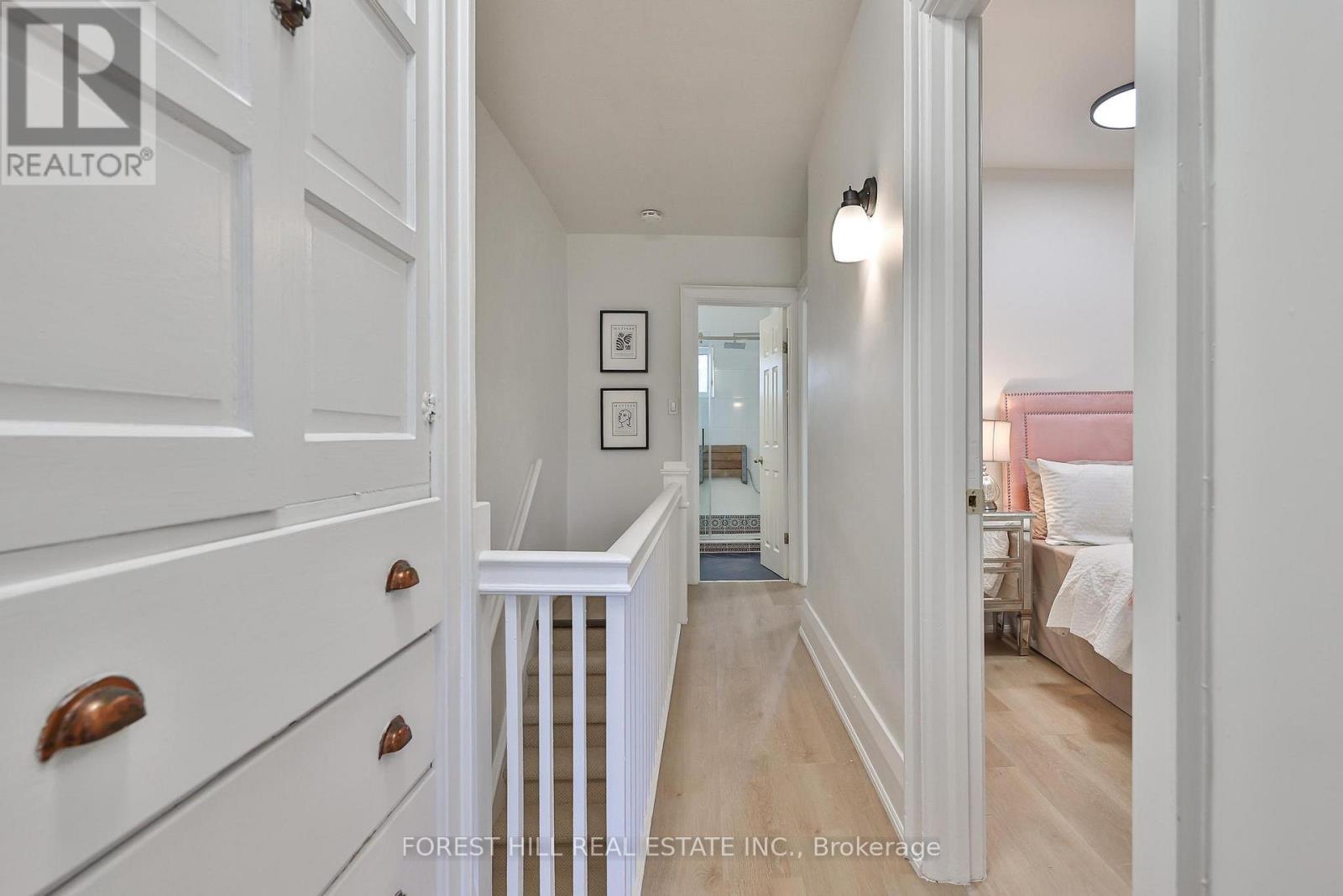 33 Glengarry Avenue, Toronto, Ontario  M5M 1C8 - Photo 14 - C12692222