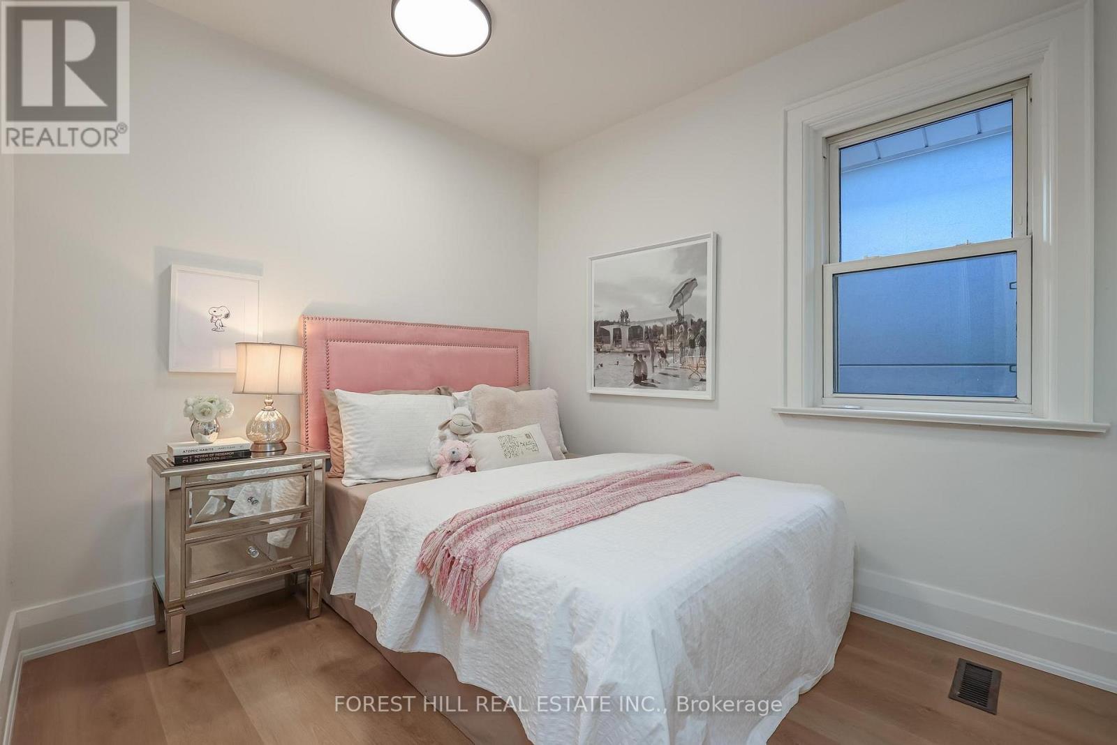 33 Glengarry Avenue, Toronto, Ontario  M5M 1C8 - Photo 19 - C12692222