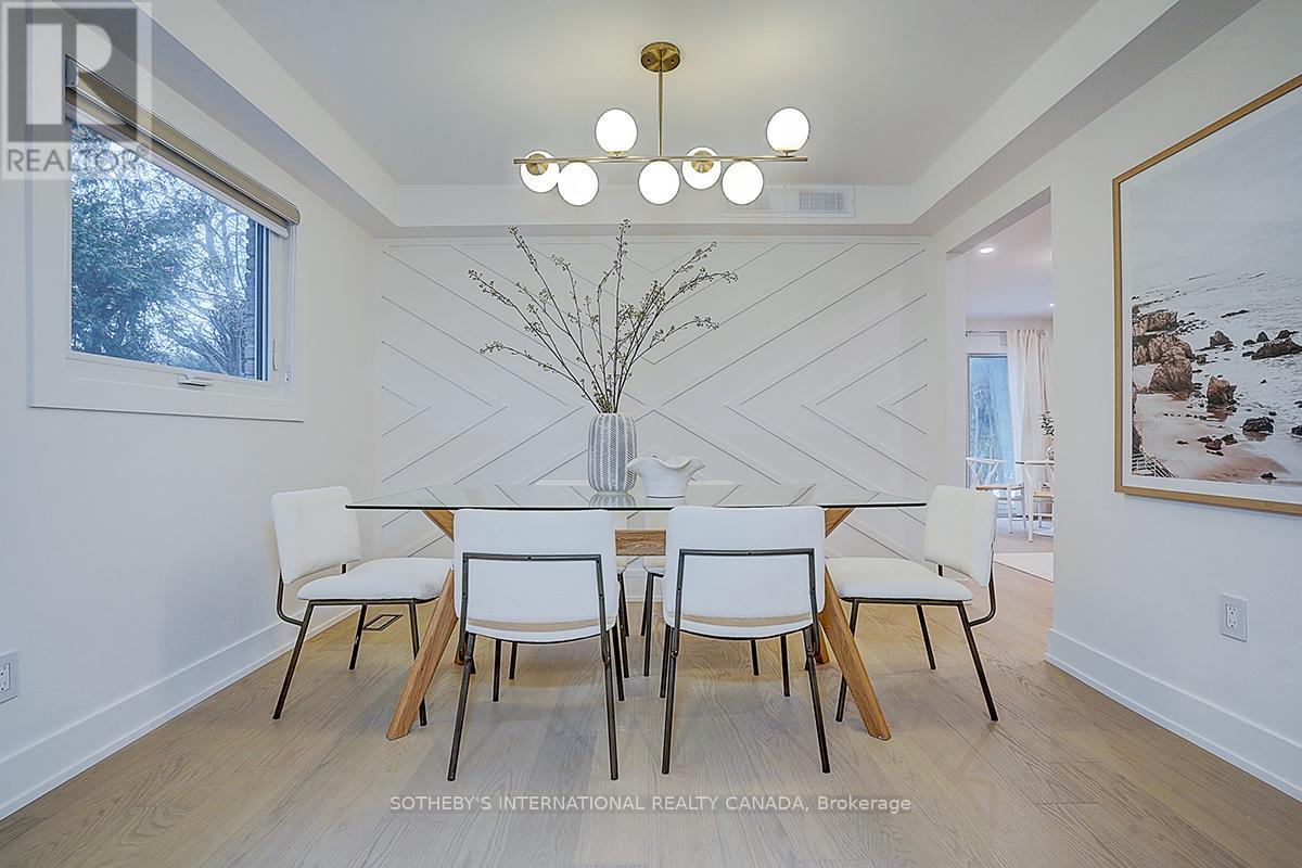 4 Dersingham Crescent, Markham, Ontario  L3T 4E7 - Photo 14 - N12694326