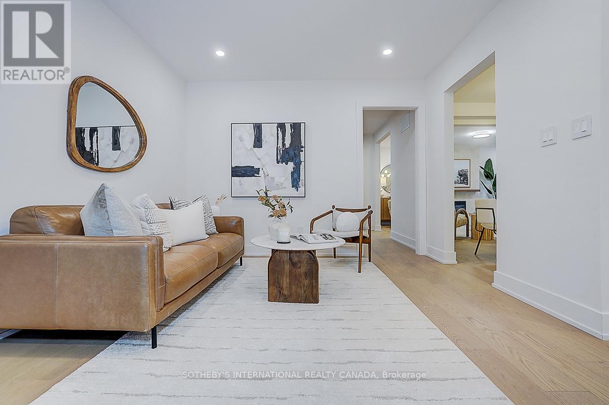 4 Dersingham Crescent, Markham, Ontario  L3T 4E7 - Photo 17 - N12694326