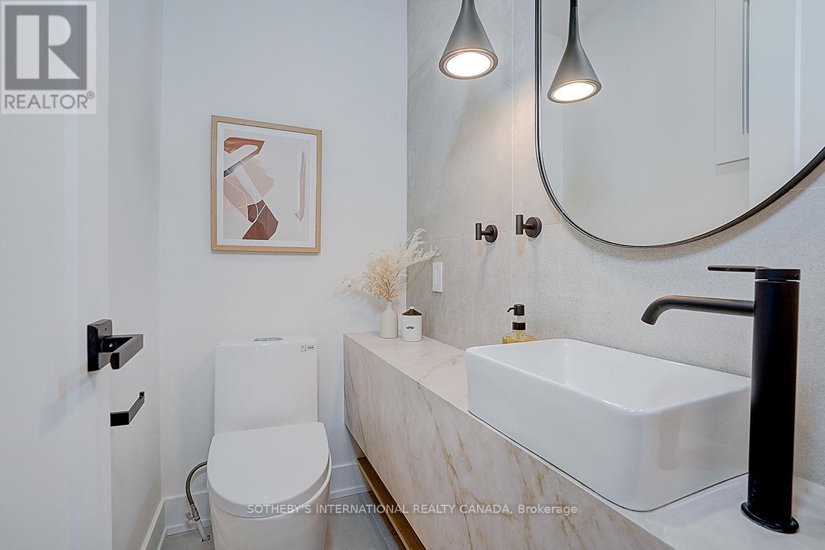 4 Dersingham Crescent, Markham, Ontario  L3T 4E7 - Photo 31 - N12694326