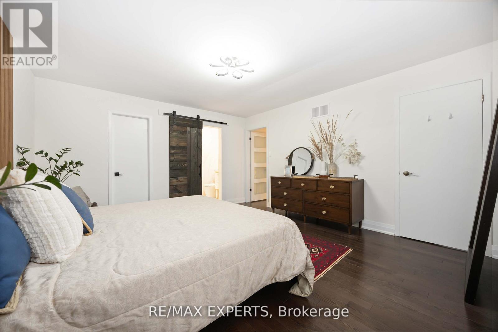 93 Stiver Drive, Newmarket (Bristol-London), Ontario  L3Y 7W2 - Photo 17 - N12694330