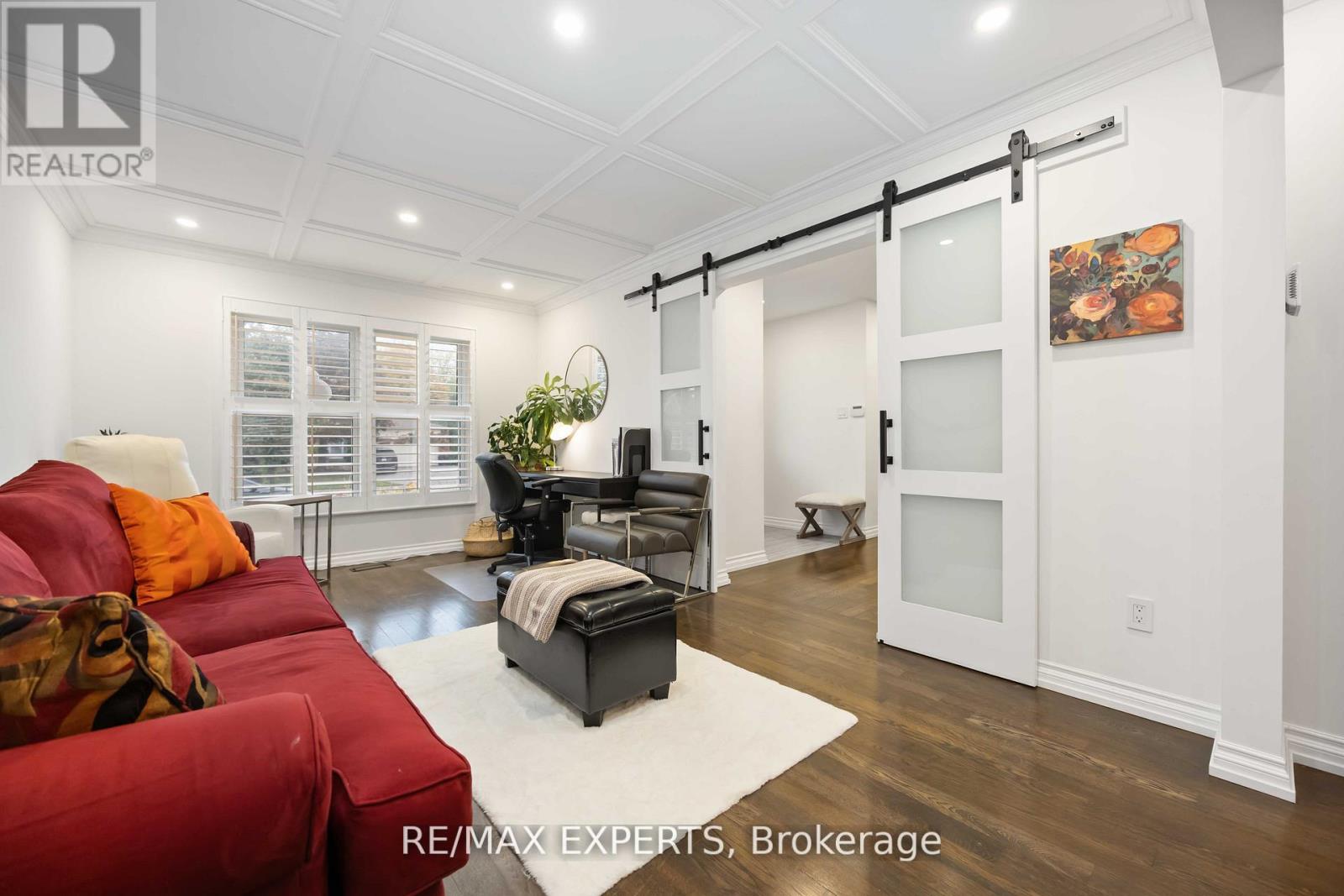 93 Stiver Drive, Newmarket (Bristol-London), Ontario  L3Y 7W2 - Photo 6 - N12694330