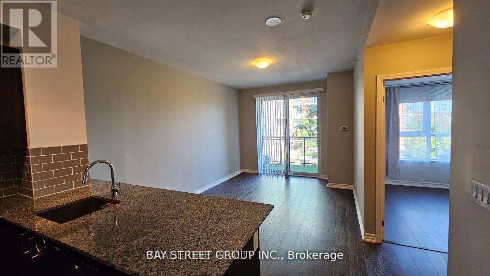 208 - 11611 Yonge Street, Richmond Hill, Ontario  L4E 3N8 - Photo 5 - N12694332