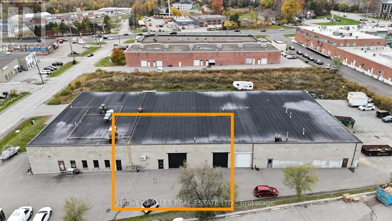 2 - 589 Steven Court, Newmarket, Ontario  L3Y 6Z3 - Photo 1 - N12694456