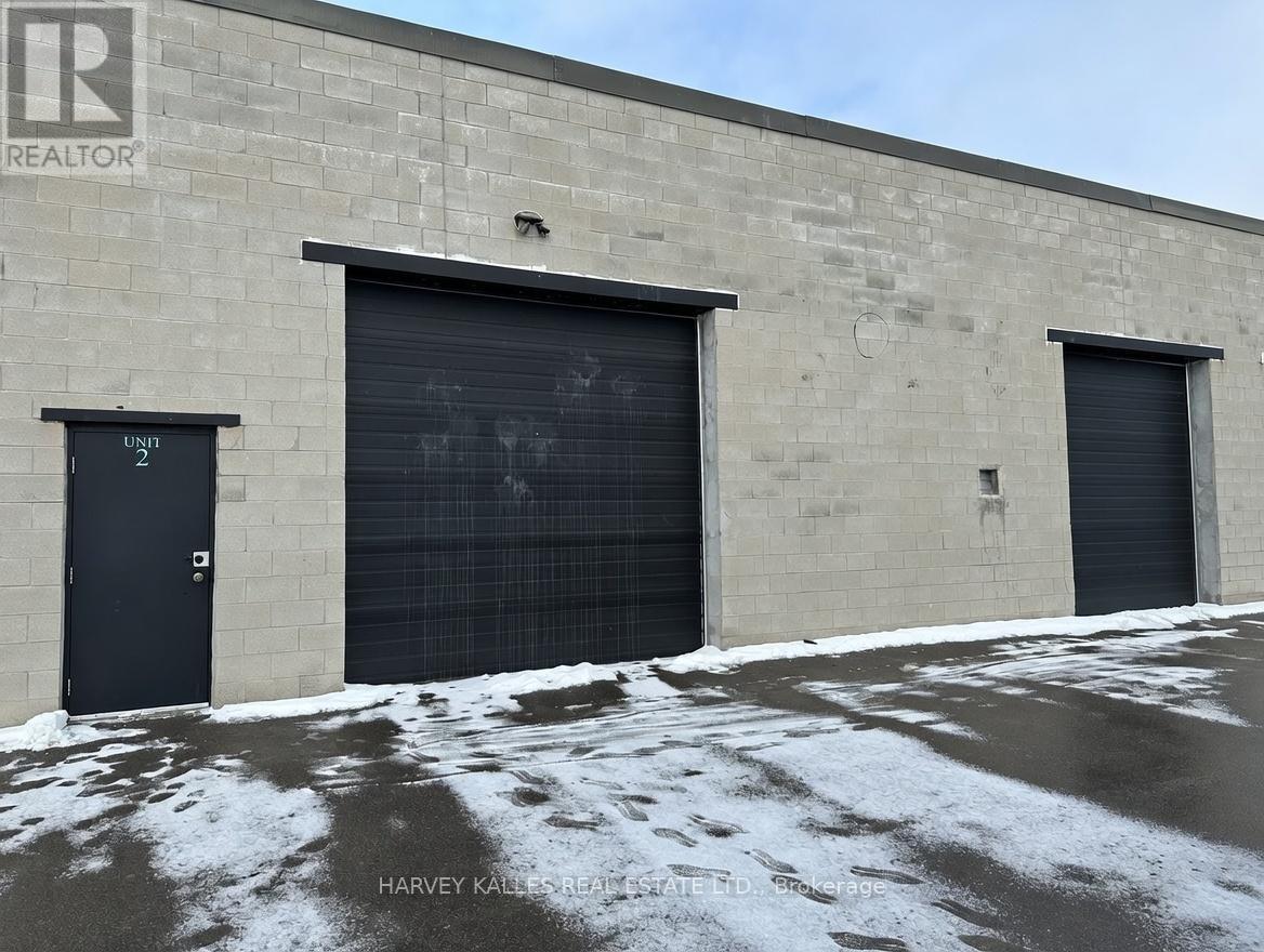 2 - 589 Steven Court, Newmarket, Ontario  L3Y 6Z3 - Photo 4 - N12694456