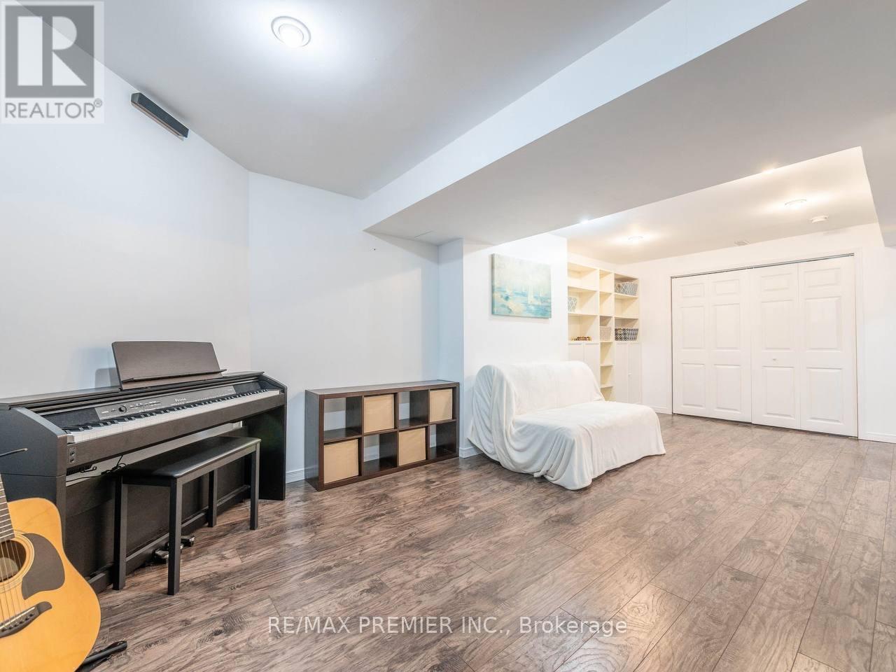 39 Ross Linton Drive, Aurora (Aurora Highlands), Ontario  L4G 6T3 - Photo 41 - N12694502