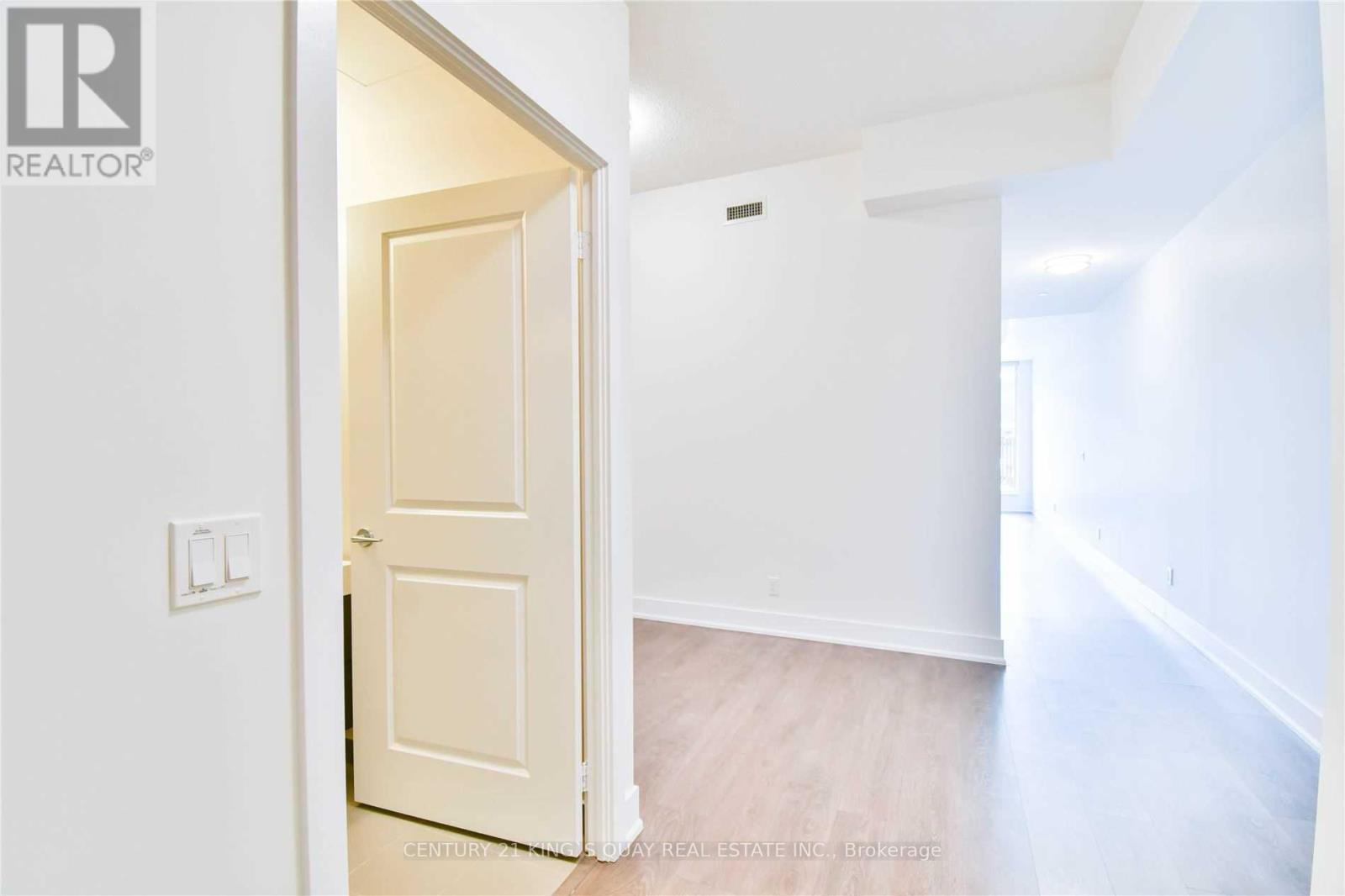 302 - 180 Enterprise Boulevard, Markham, Ontario  L6G 1B3 - Photo 4 - N12694504