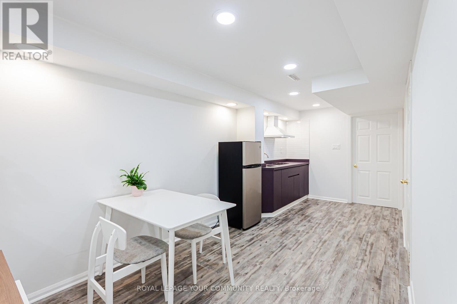 76 Brownstone Circle, Vaughan (Crestwood-Springfarm-Yorkhill), Ontario  L4J 7P7 - Photo 11 - N12694558