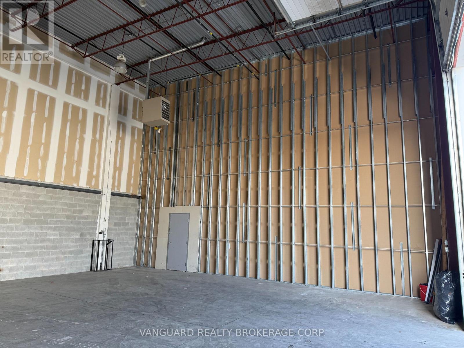 1a - 116 Corstate Avenue, Vaughan (Concord), Ontario  L4K 4X2 - Photo 6 - N12694728