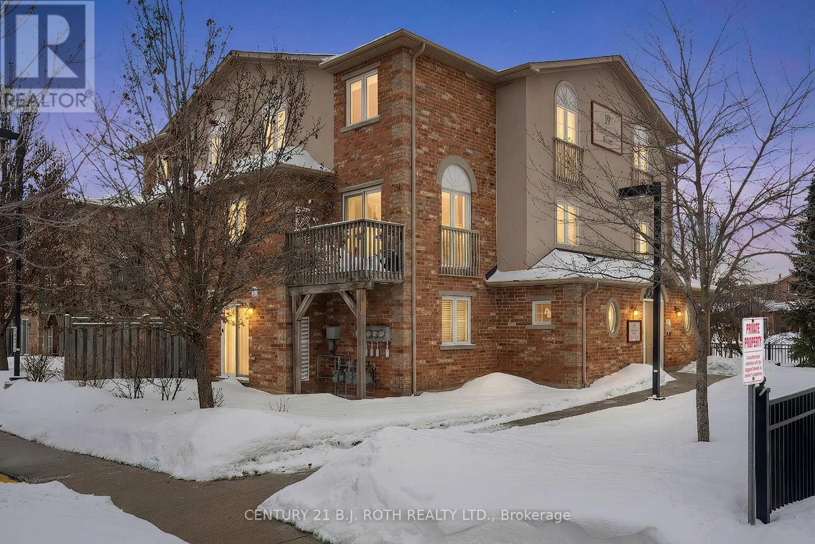 4 - 19 Cheltenham Road, Barrie, Ontario  L4M 0E7 - Photo 1 - S12694406