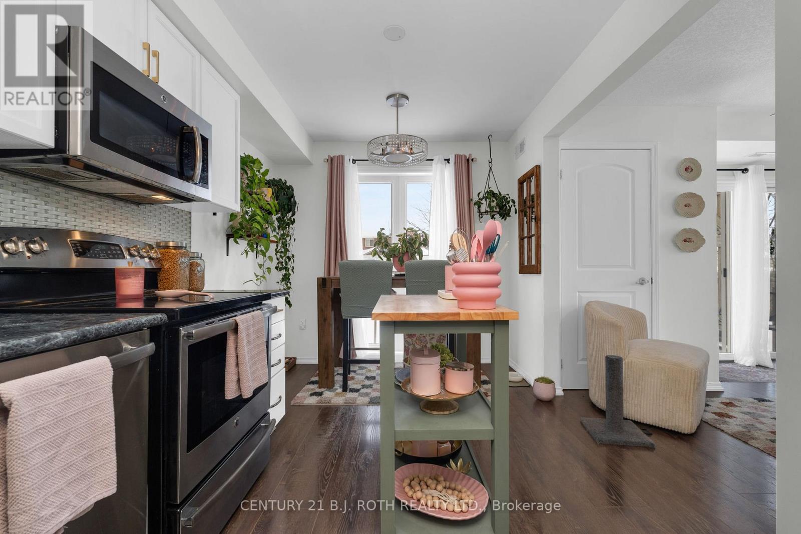 4 - 19 Cheltenham Road, Barrie, Ontario  L4M 0E7 - Photo 9 - S12694406