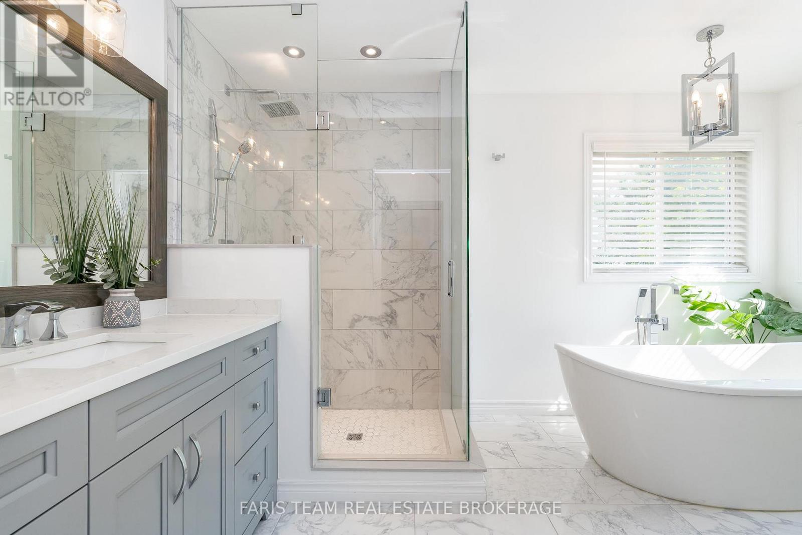 3 Saxon Road, Barrie (Innis-Shore), Ontario  L4M 7G6 - Photo 18 - S12694566