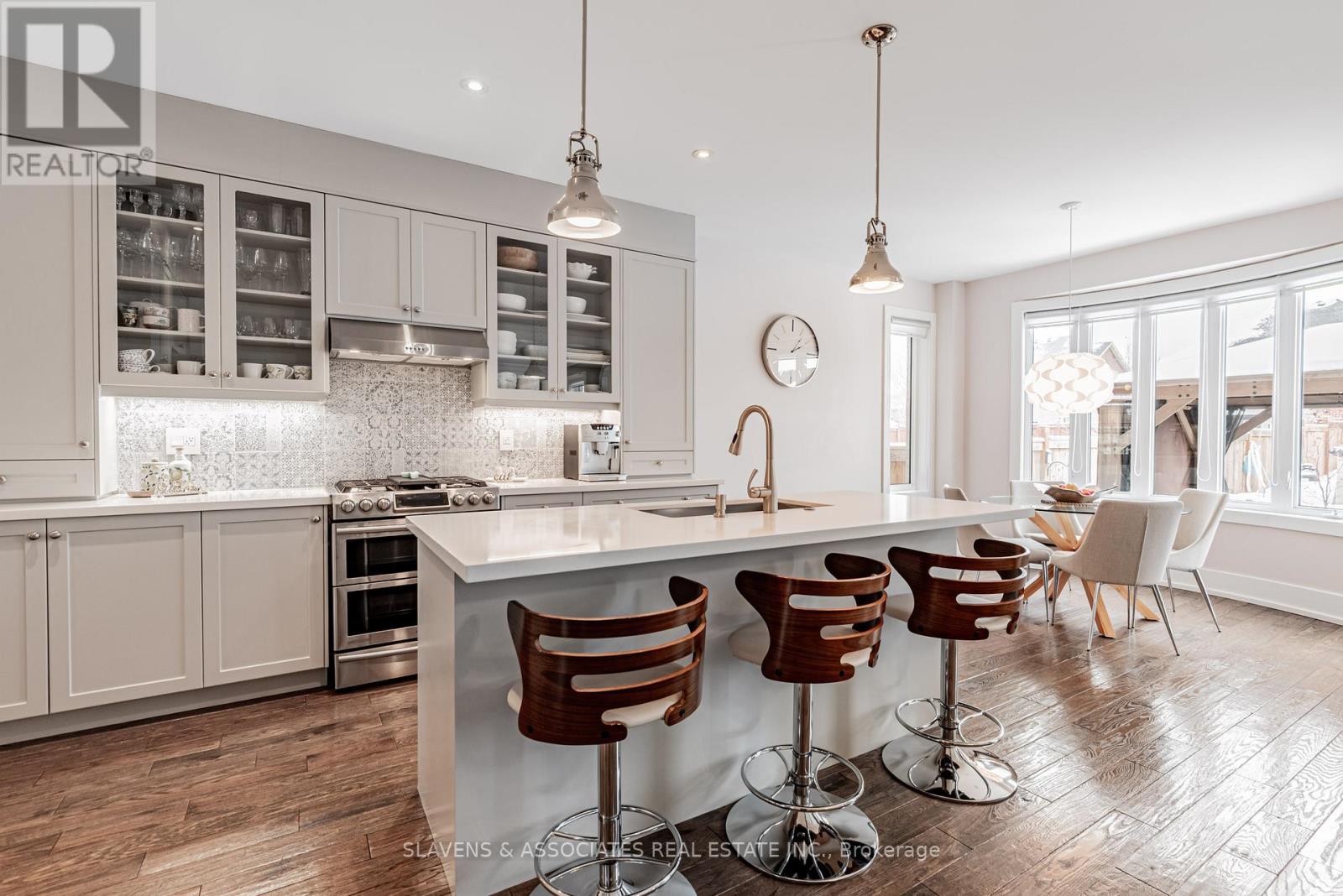 26 Marks Road, Springwater, Ontario  L9X 0S5 - Photo 10 - S12694752