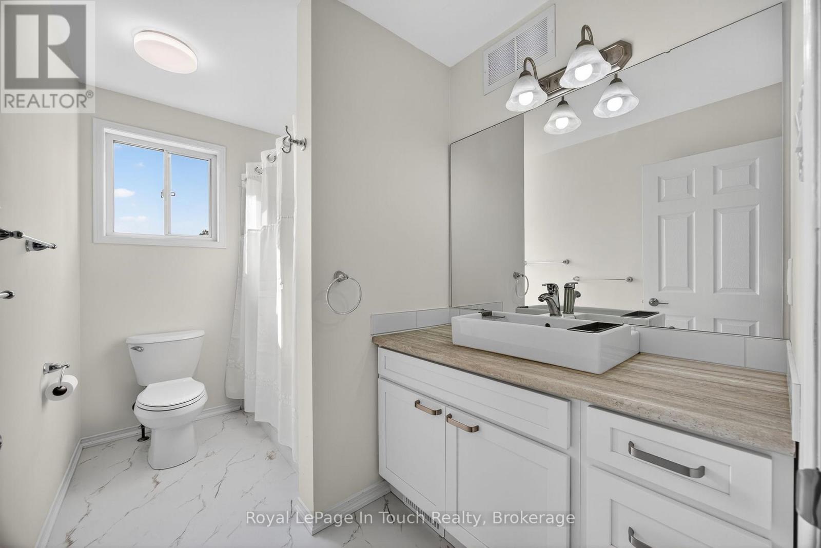 640 Wayne Crescent, Midland, Ontario  L4R 5E1 - Photo 10 - S12406043