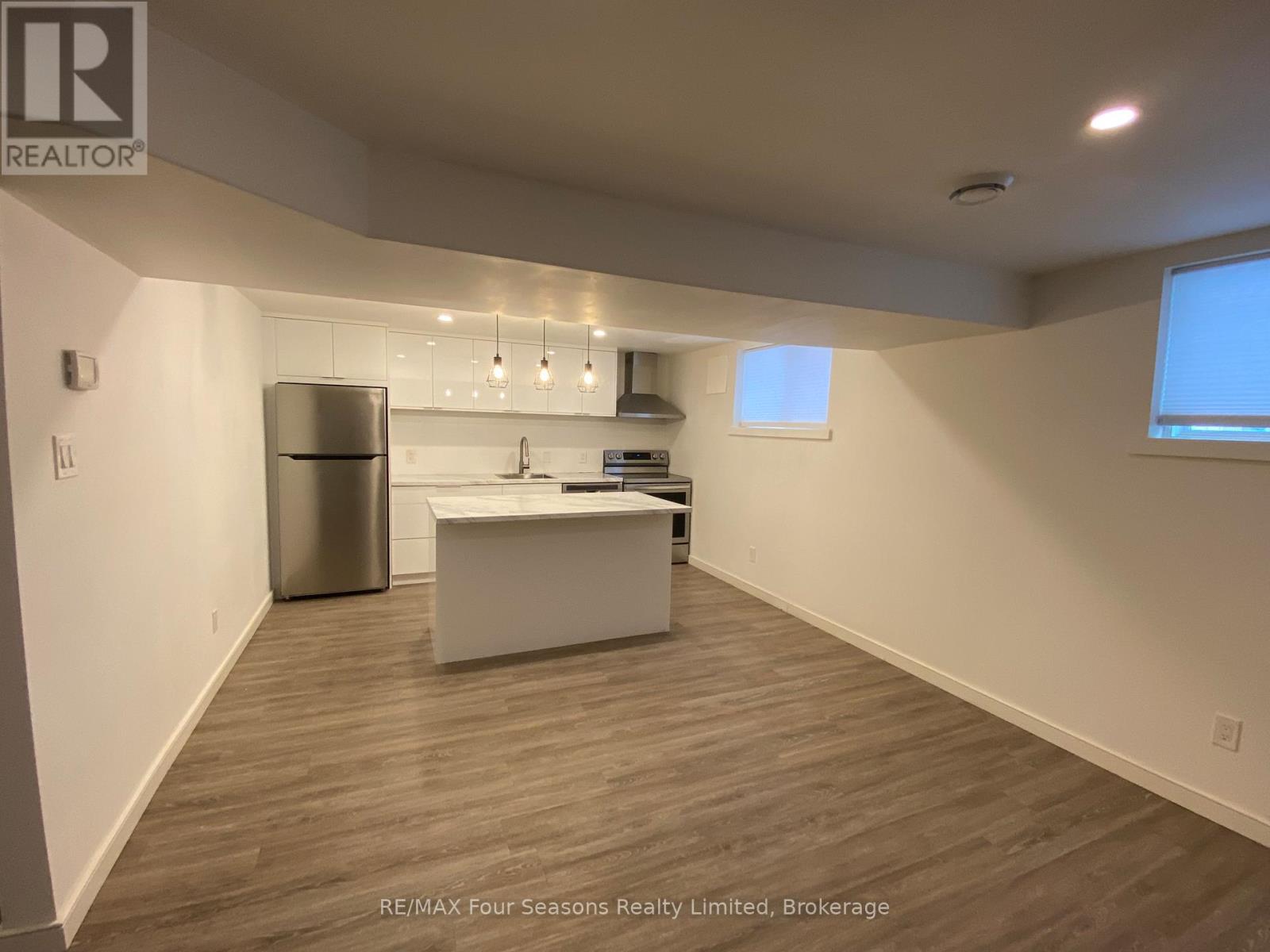 Lower - 40 59th Street S, Wasaga Beach, Ontario  L9Z 1V8 - Photo 2 - S12694708