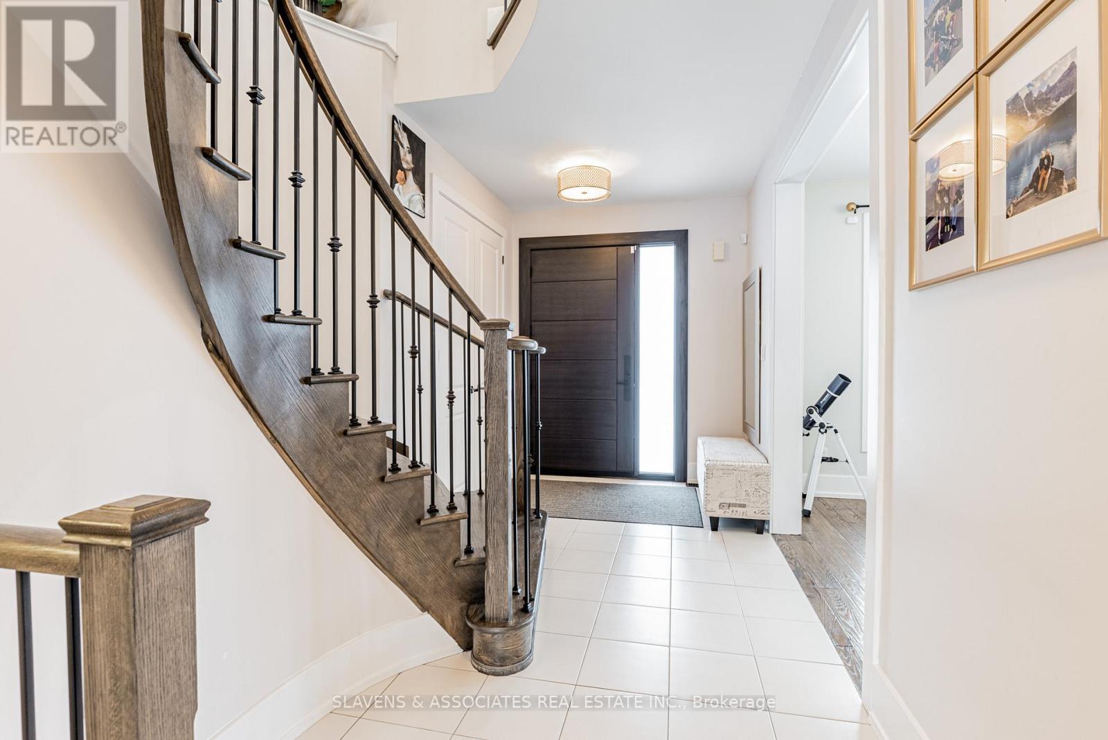 26 Marks Road, Springwater, Ontario  L9X 0S5 - Photo 4 - S12694752