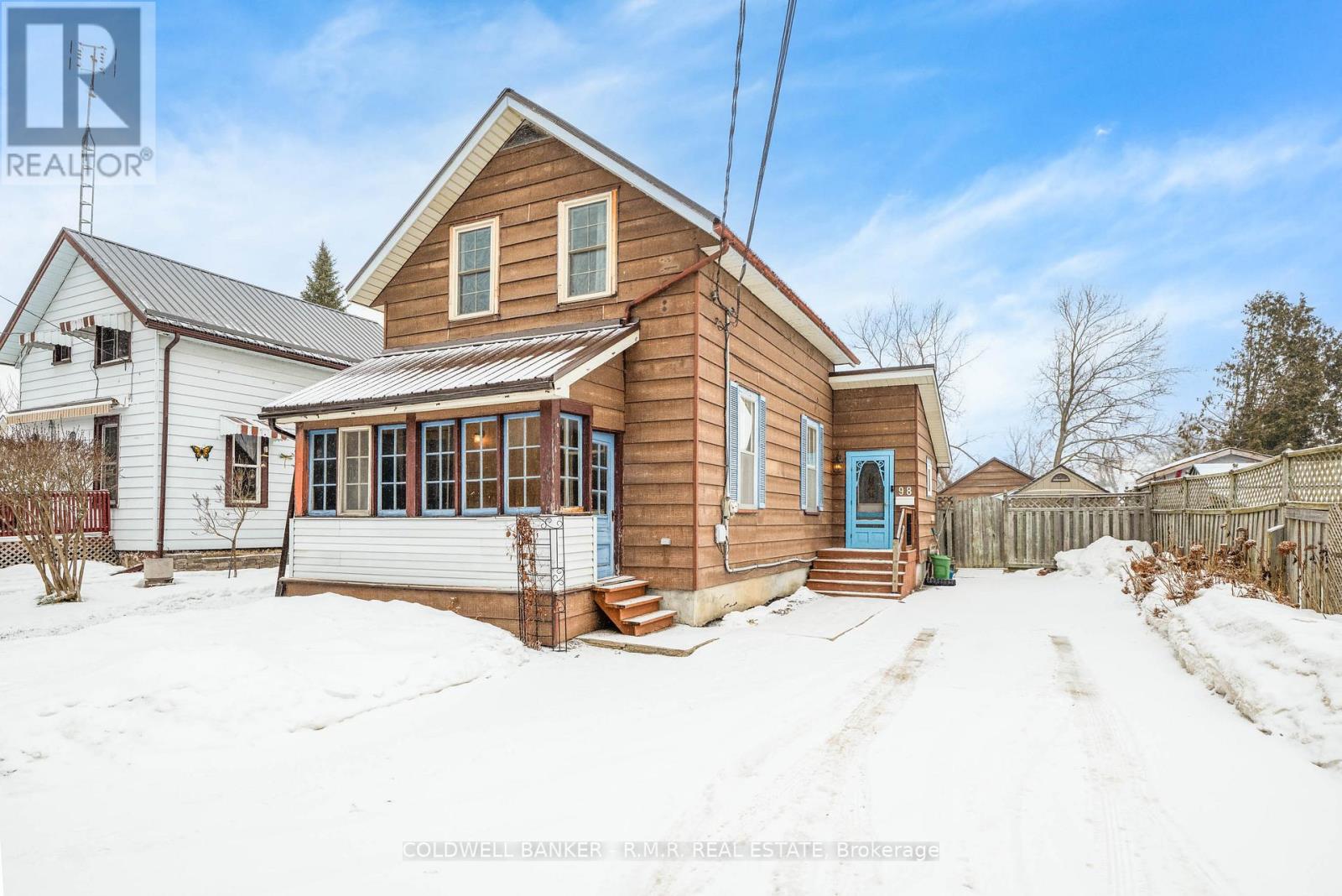 98 St Paul Street, Kawartha Lakes, Ontario  K9V 1S8 - Photo 3 - X12694760