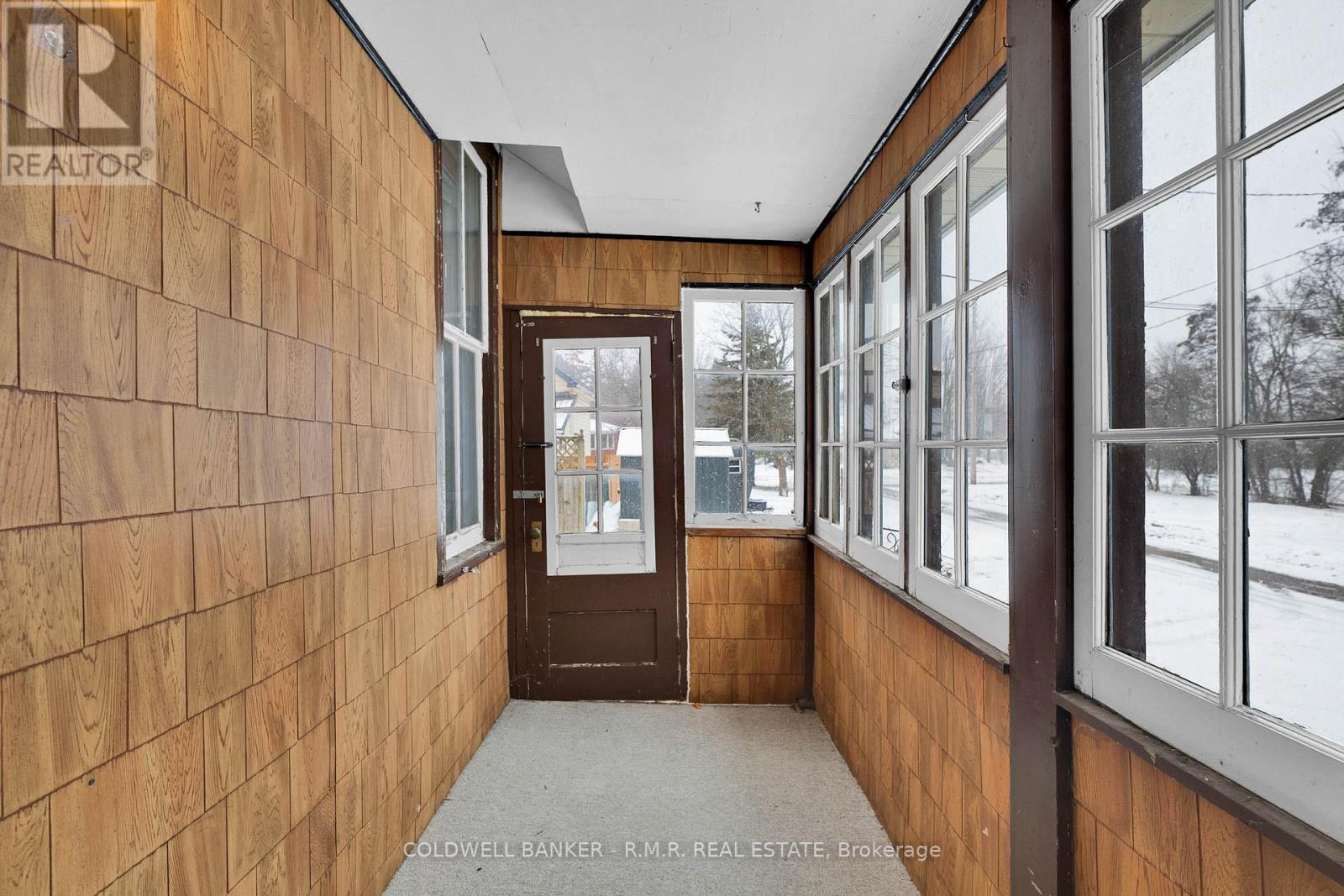 98 St Paul Street, Kawartha Lakes, Ontario  K9V 1S8 - Photo 6 - X12694760