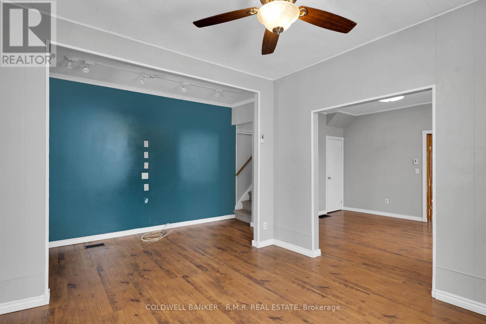 98 St Paul Street, Kawartha Lakes, Ontario  K9V 1S8 - Photo 10 - X12694760