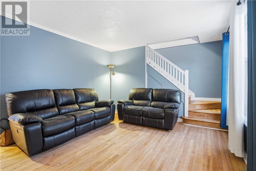 101a Balsam Street, Copper Cliff, Ontario  P0M 1N0 - Photo 12 - 2126083