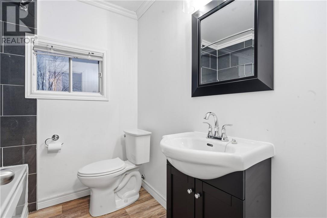 101a Balsam Street, Copper Cliff, Ontario  P0M 1N0 - Photo 16 - 2126083