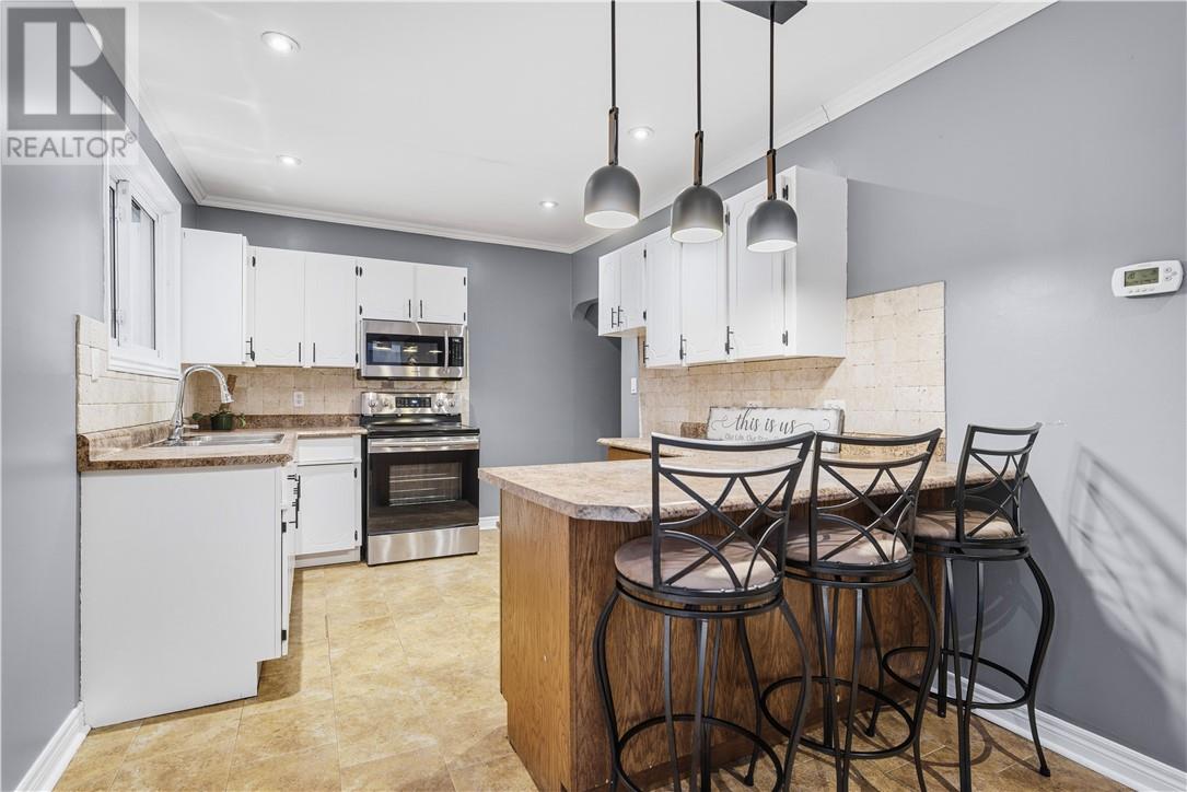 101a Balsam Street, Copper Cliff, Ontario  P0M 1N0 - Photo 6 - 2126083