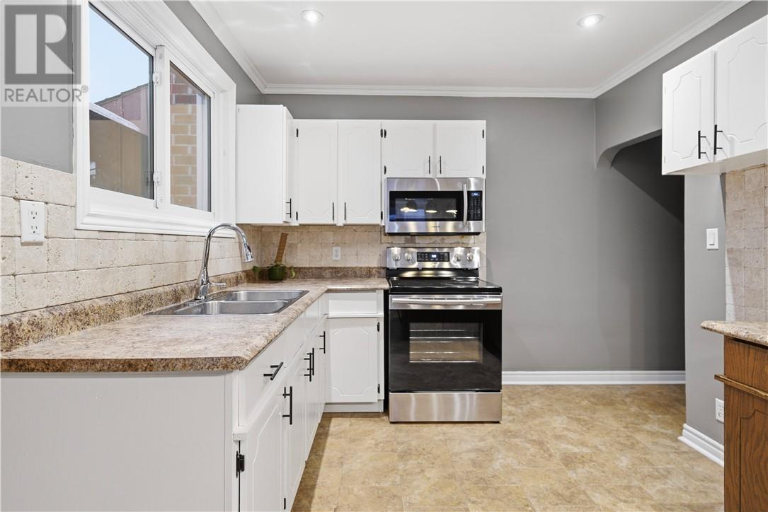 101a Balsam Street, Copper Cliff, Ontario  P0M 1N0 - Photo 7 - 2126083